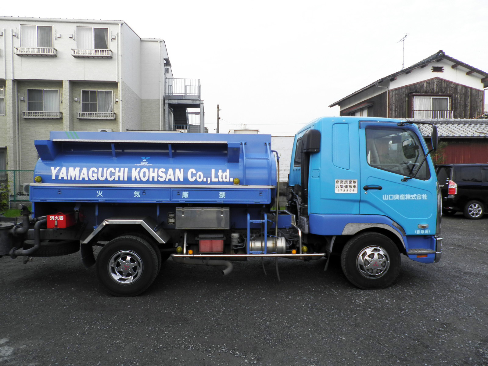 4kl ローリー
